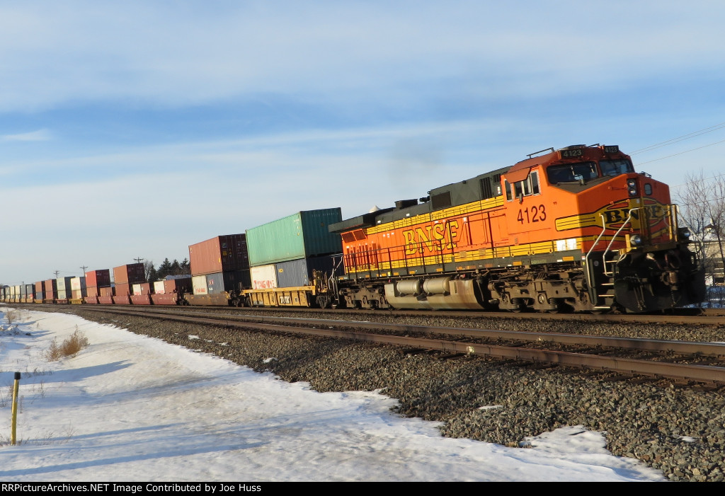 BNSF 4123 DPU